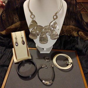 Pretty Mixed Jewelry Lot